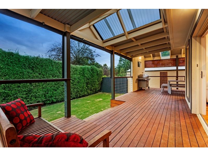 58 Robinlee Avenue, Burwood East VIC 3151