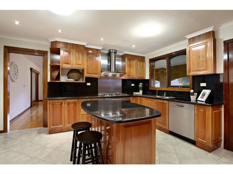 2 Tweedie Court, Box Hill North VIC 3129