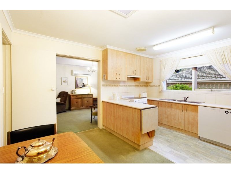1/7 Glen Ebor Avenue, Blackburn VIC 3130