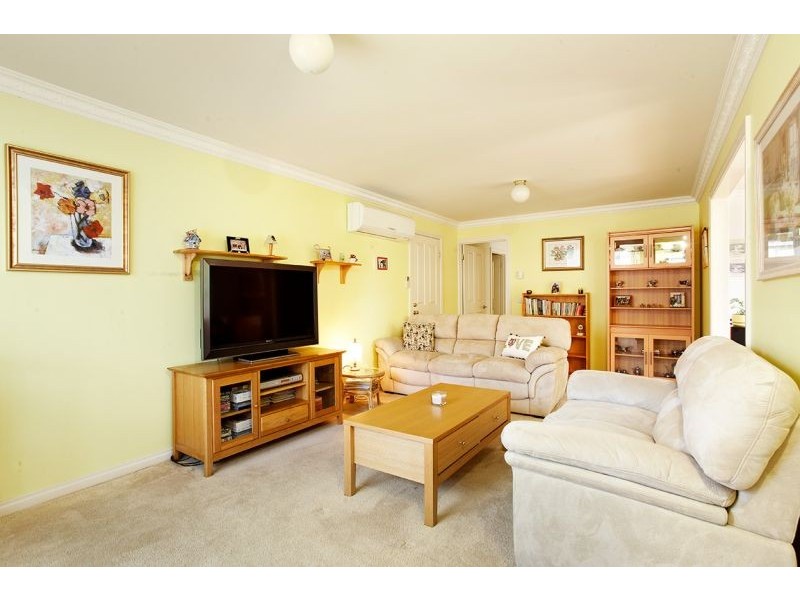 2/25 Old Lilydale Road, Ringwood East VIC 3135