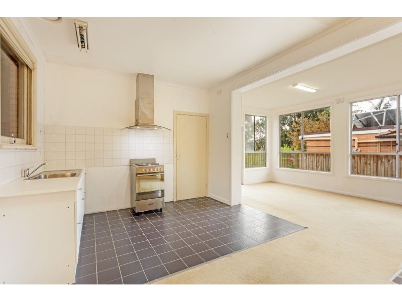 30 Sheehans Road, Blackburn VIC 3130