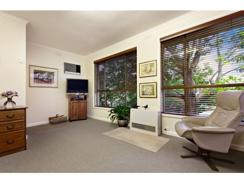 33 Aspinall Road, Box Hill North VIC 3129