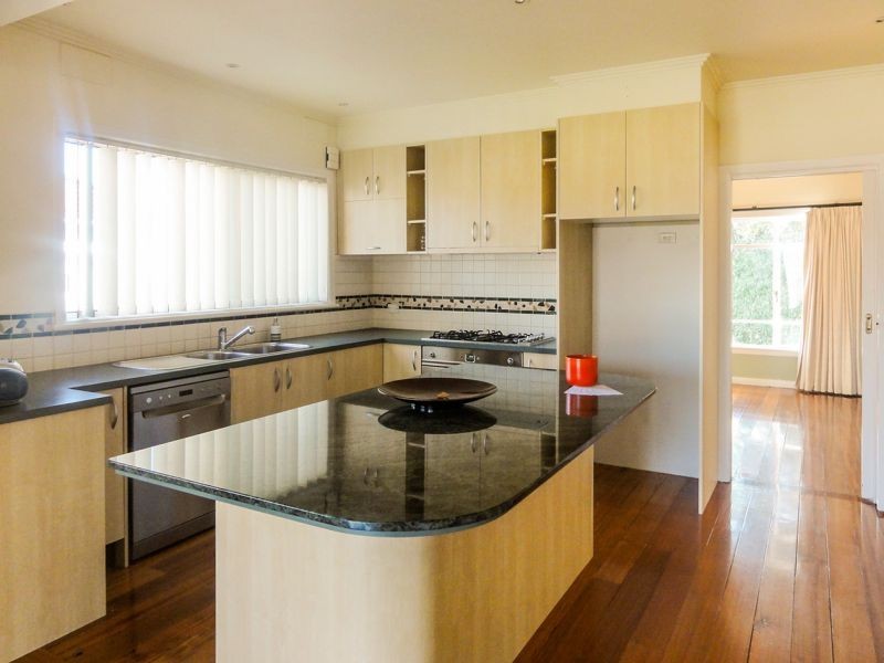 18 Springfield Road, Blackburn VIC 3130