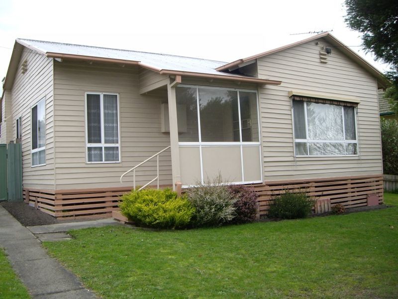 19 Hampton Street, Moe VIC 3825