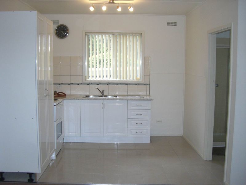 2/6 Venice Street, Newborough VIC 3825