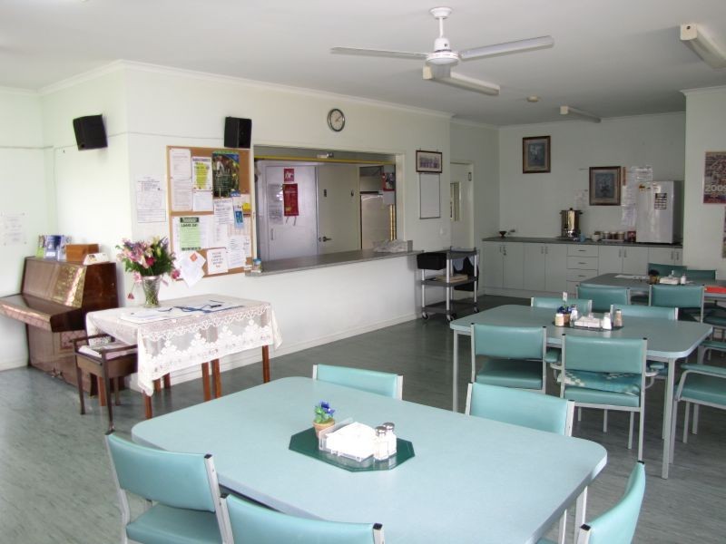 Units 8 11 17 30 31 33 34 44/27-29 Moore Street, Moe VIC 3825