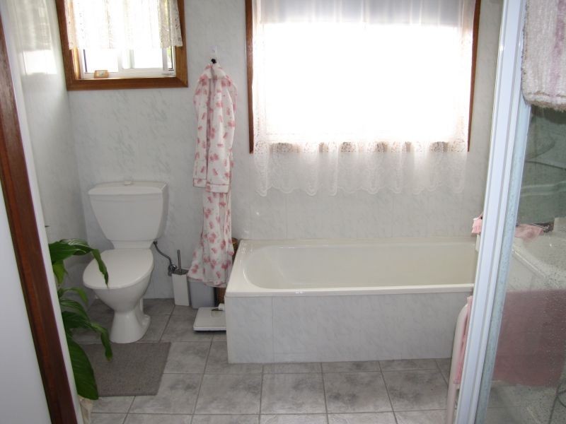 43 Boolarra Avenue, Newborough VIC 3825