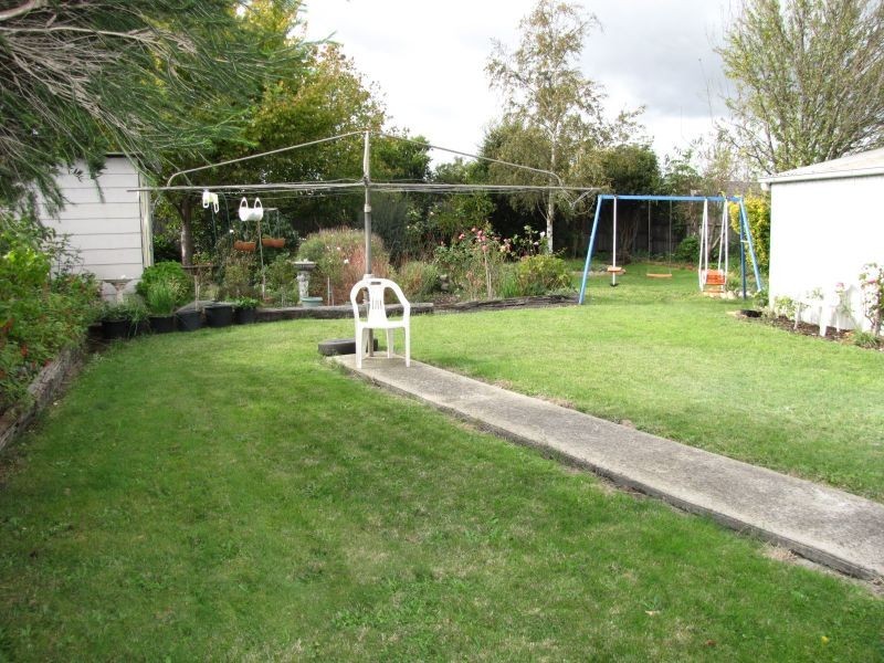 43 Boolarra Avenue, Newborough VIC 3825