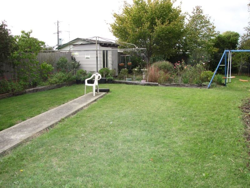 43 Boolarra Avenue, Newborough VIC 3825