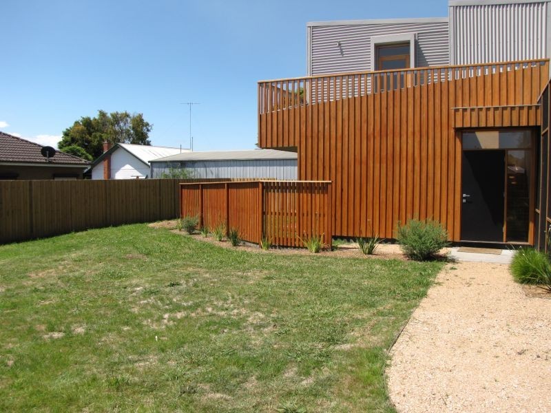 38 Law Street, Newborough VIC 3825