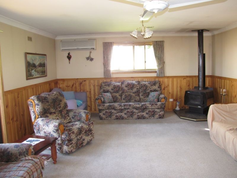 2 Moore Street, Erica VIC 3825