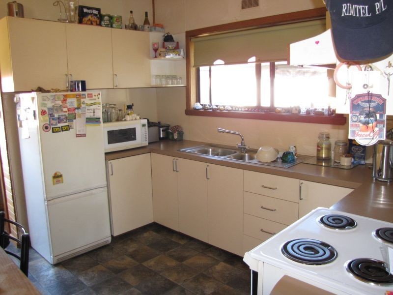 2 Moore Street, Erica VIC 3825