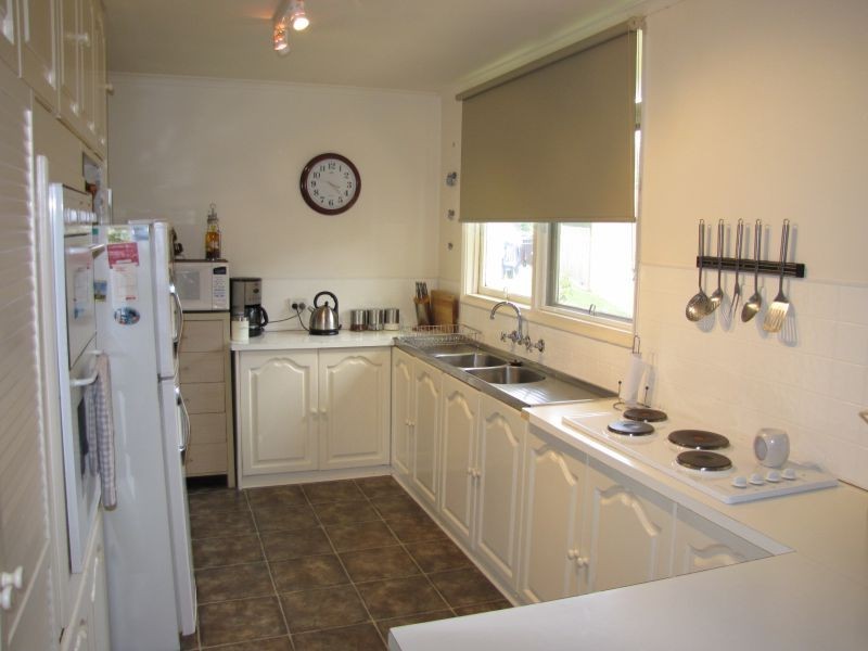 27 Northern Avenue, Newborough VIC 3825