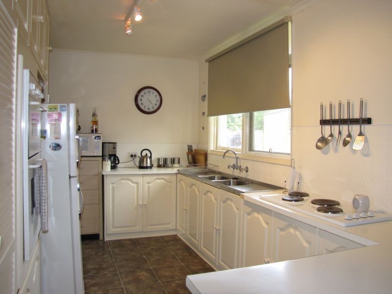 27 Northern Avenue, Newborough VIC 3825