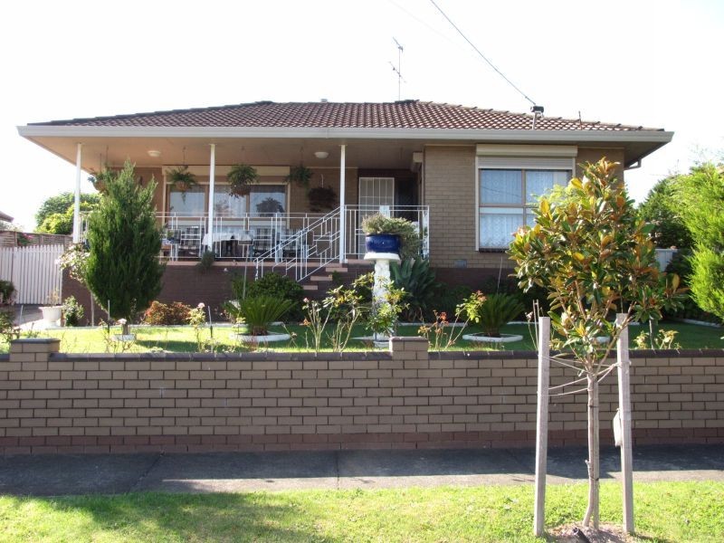 54 Cross Street, Newborough VIC 3825