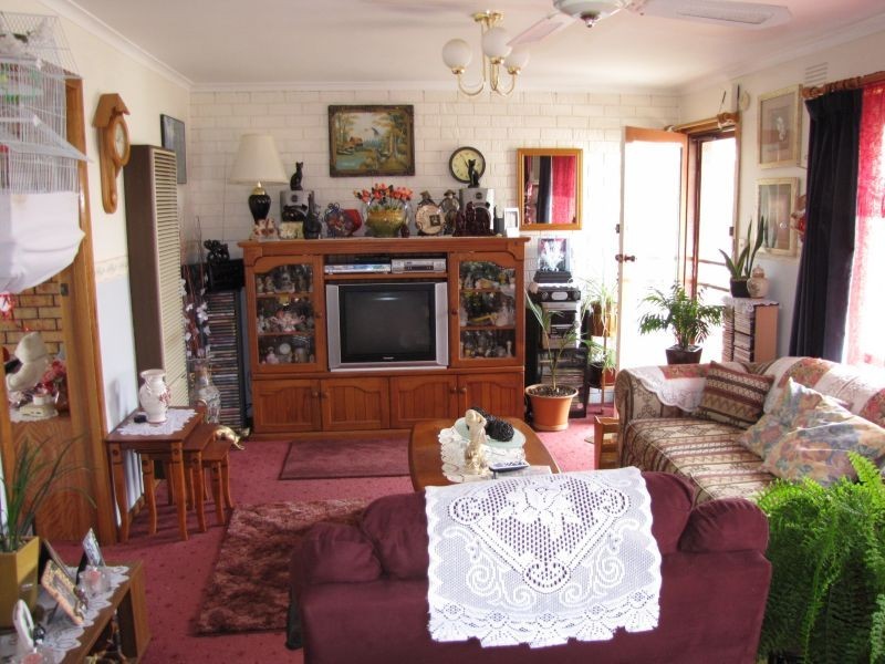 2/2 Evelyn Street, Moe VIC 3825