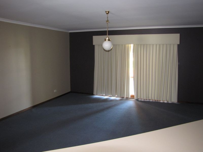 20 Stirling Street, Moe VIC 3825