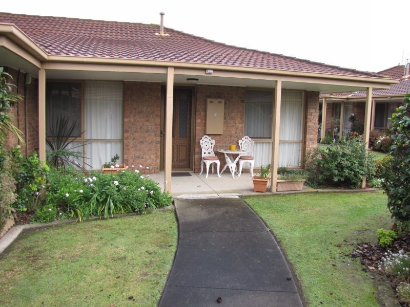 16/15 Burrage Court, Moe VIC 3825