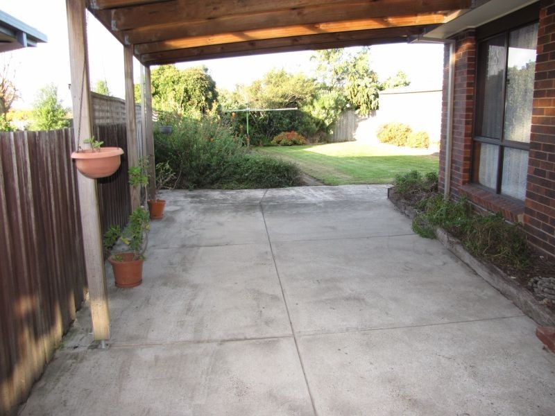 79 Coalville Road, Moe VIC 3825