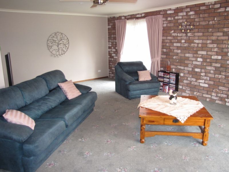5 Coalville Road, Moe VIC 3825