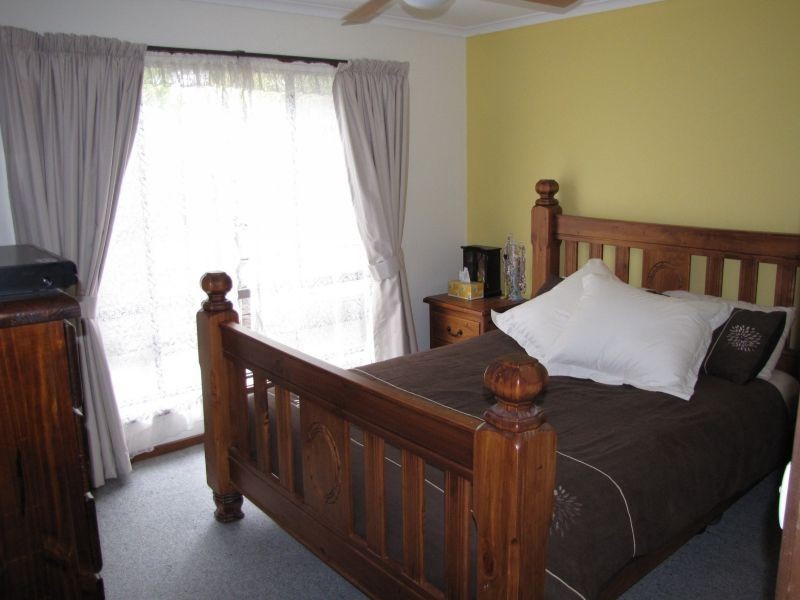 5 Coalville Road, Moe VIC 3825