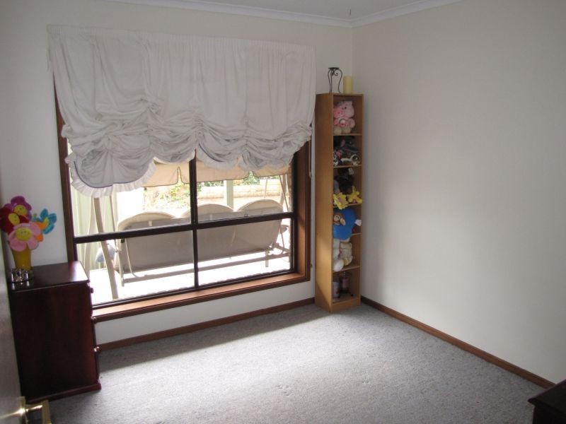 5 Coalville Road, Moe VIC 3825