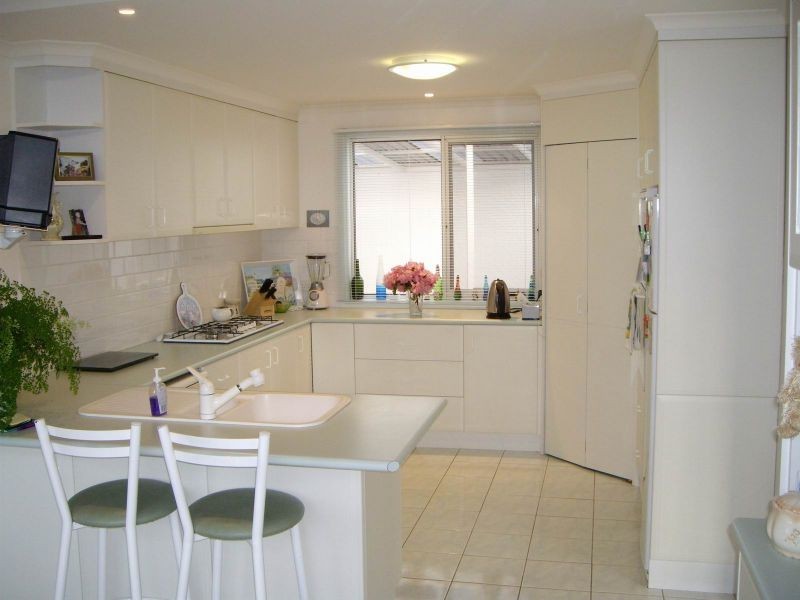 2 Kennedy Court, Newborough VIC 3825