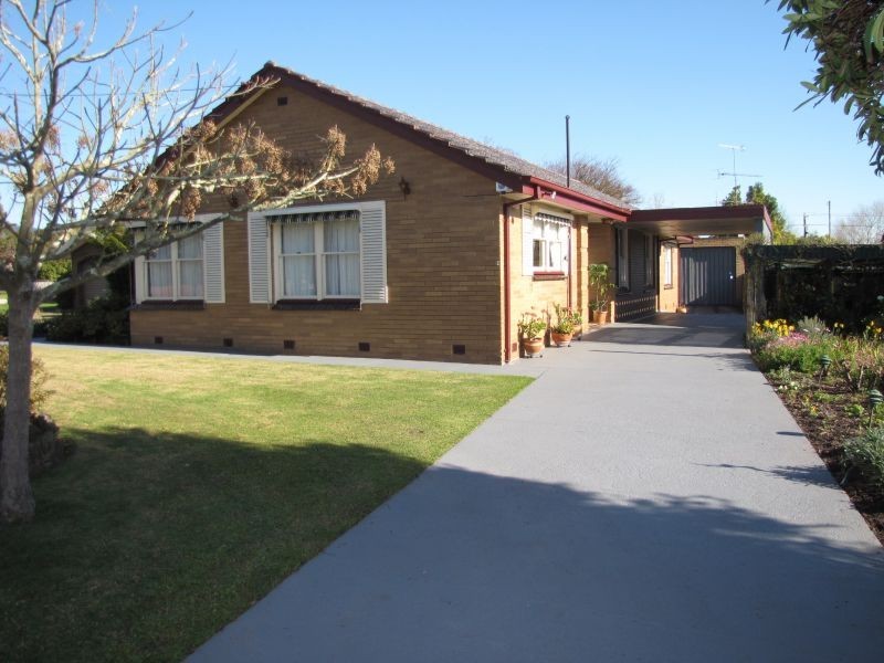 2-4 Parkin Street, Moe VIC 3825