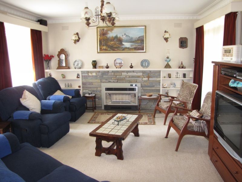 2-4 Parkin Street, Moe VIC 3825