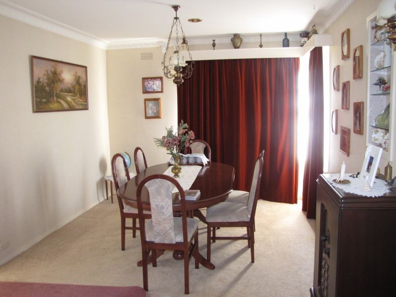 2-4 Parkin Street, Moe VIC 3825