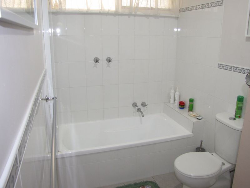 2-4 Parkin Street, Moe VIC 3825