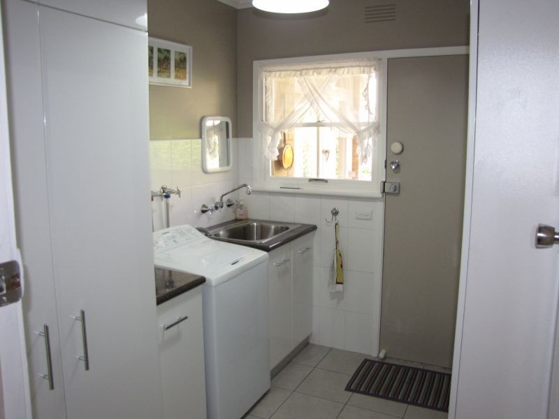 2-4 Parkin Street, Moe VIC 3825