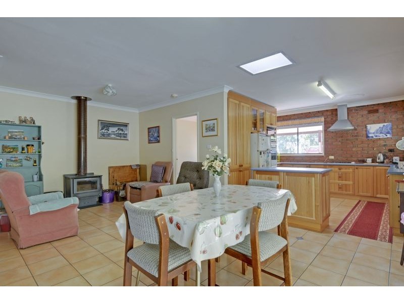 42 Mills Road, Coalville VIC 3825