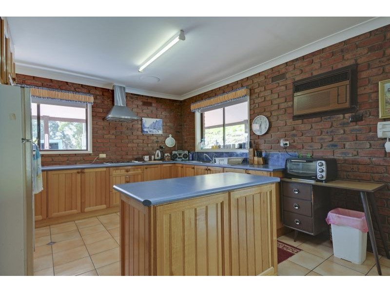 42 Mills Road, Coalville VIC 3825