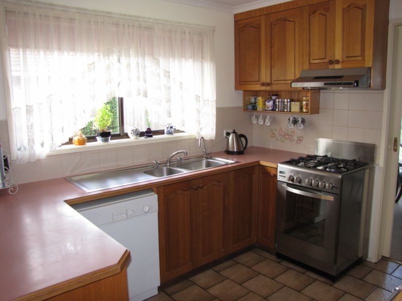 3 Colli Drive, Newborough VIC 3825