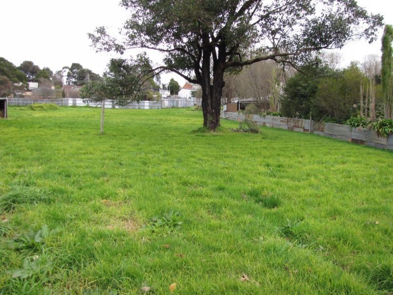 17 Roxburgh Road, Yallourn North VIC 3825