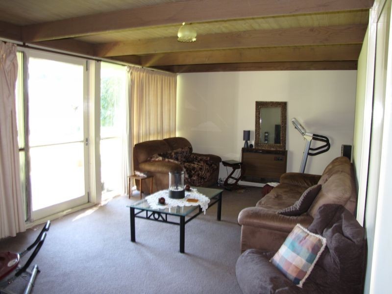 8 Matlock Court, Rawson VIC 3825