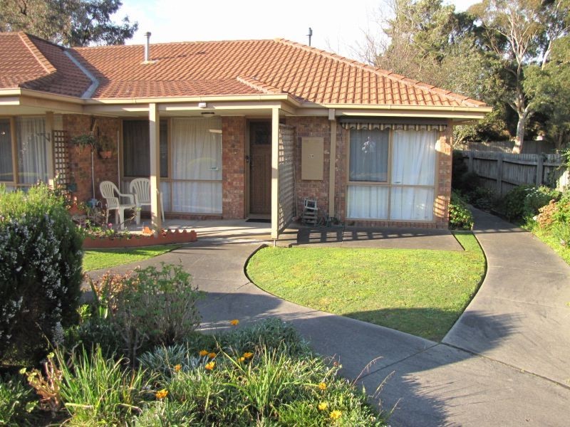 28/15 Burrage Court, Moe VIC 3825