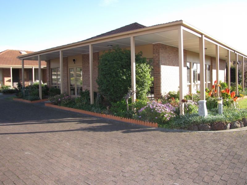 28/15 Burrage Court, Moe VIC 3825