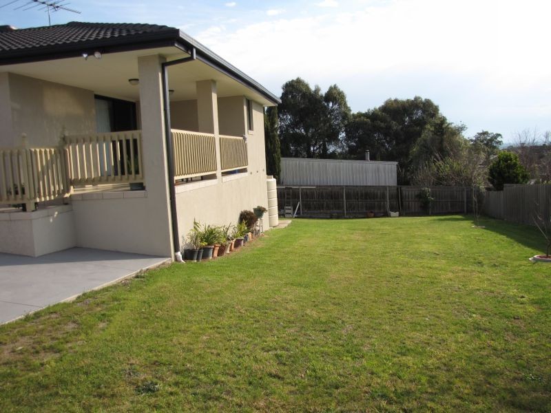 2 Orion Court, Moe VIC 3825