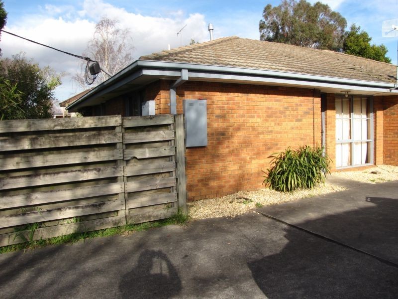 1/8 Hyland Street, Moe VIC 3825