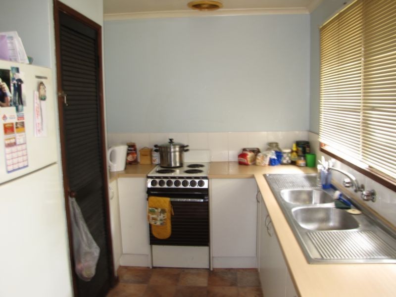 1/8 Hyland Street, Moe VIC 3825