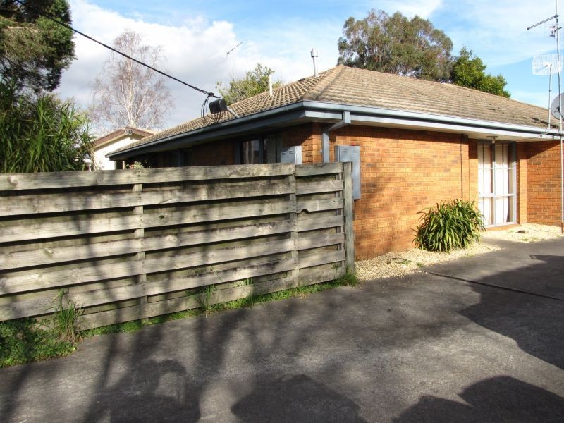 1/8 Hyland Street, Moe VIC 3825