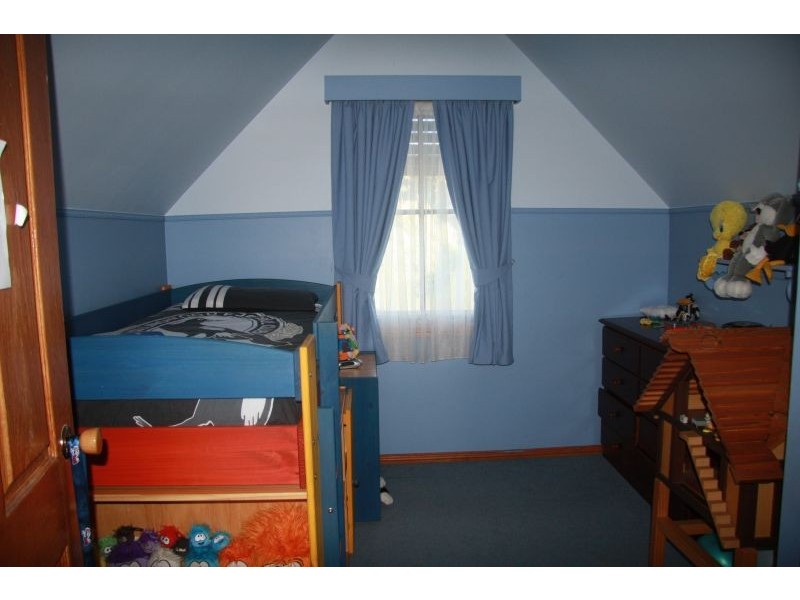 18A School Road, Erica VIC 3825