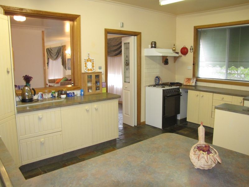 10 Murray Road, Newborough VIC 3825