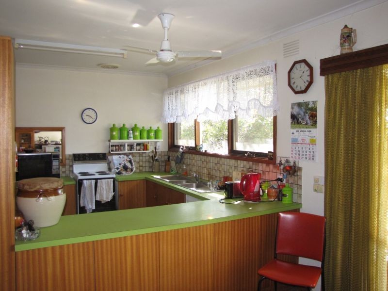 25 Elswyk Road, Moe VIC 3825