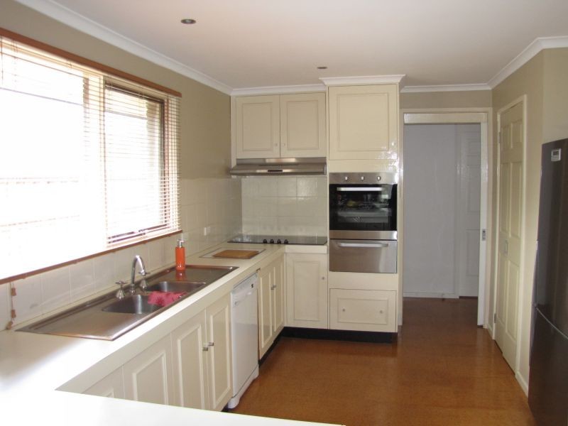 6 Blyth Court, Newborough VIC 3825