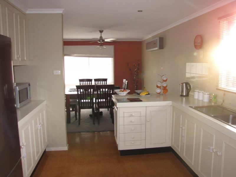 6 Blyth Court, Newborough VIC 3825