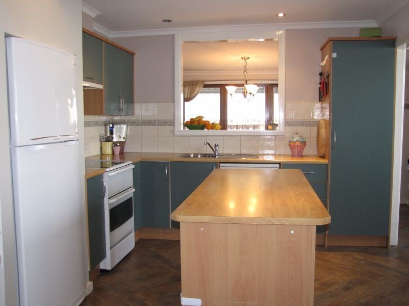 54 Darlimula Avenue, Newborough VIC 3825