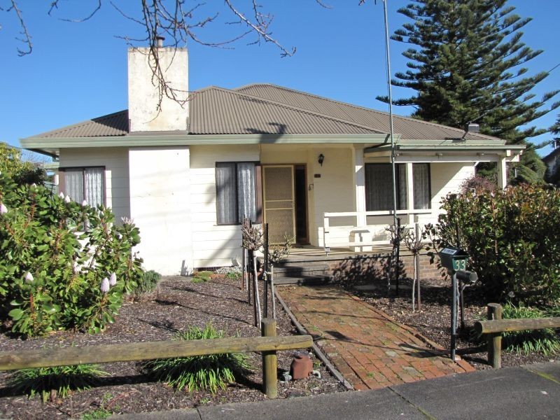 33 Leith Street, Newborough VIC 3825